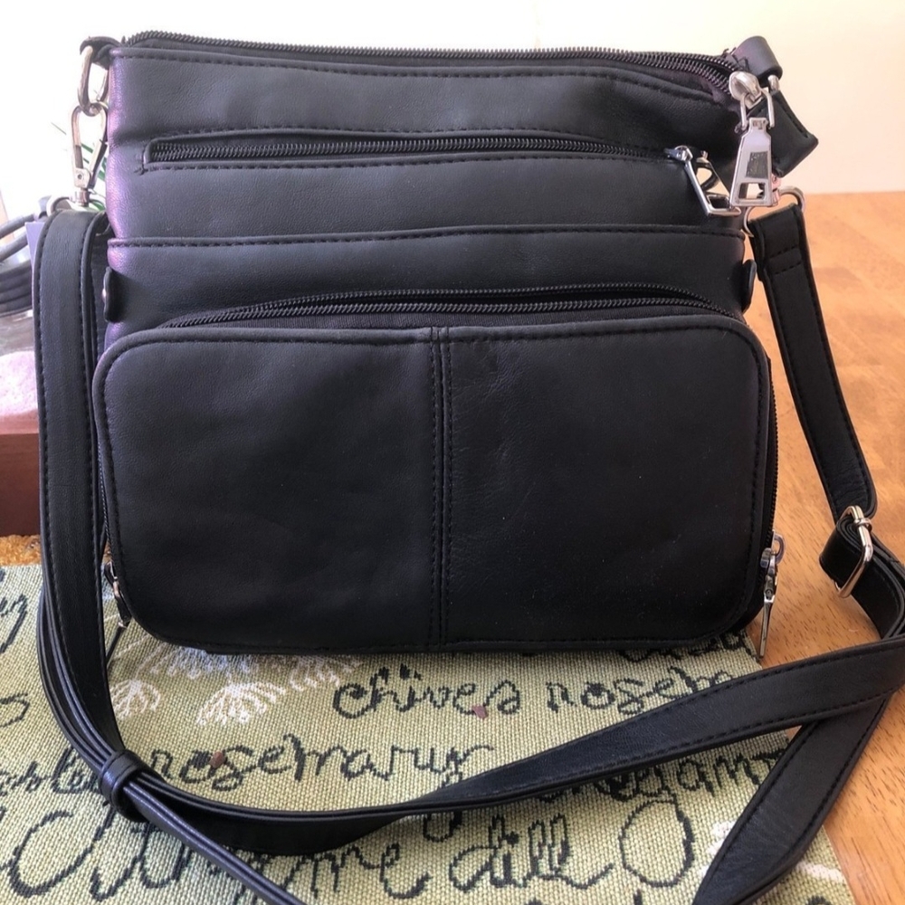 Black Wilsin Leather Crossbody Bag